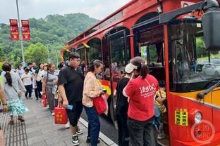 前途无量！21岁申京和20岁小史密斯同场得分25+ 历史第二年轻组合